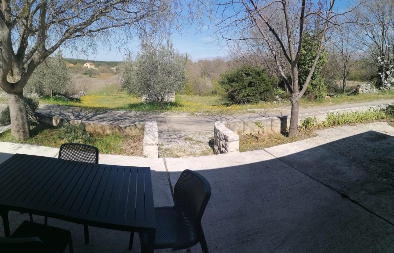 Вилла Robinson'S House Krusevo  Экстерьер фото